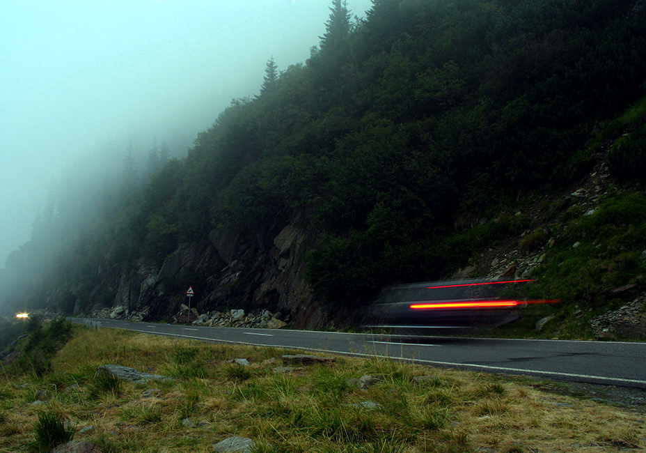 cu viteza, la vale! / speeding downhill