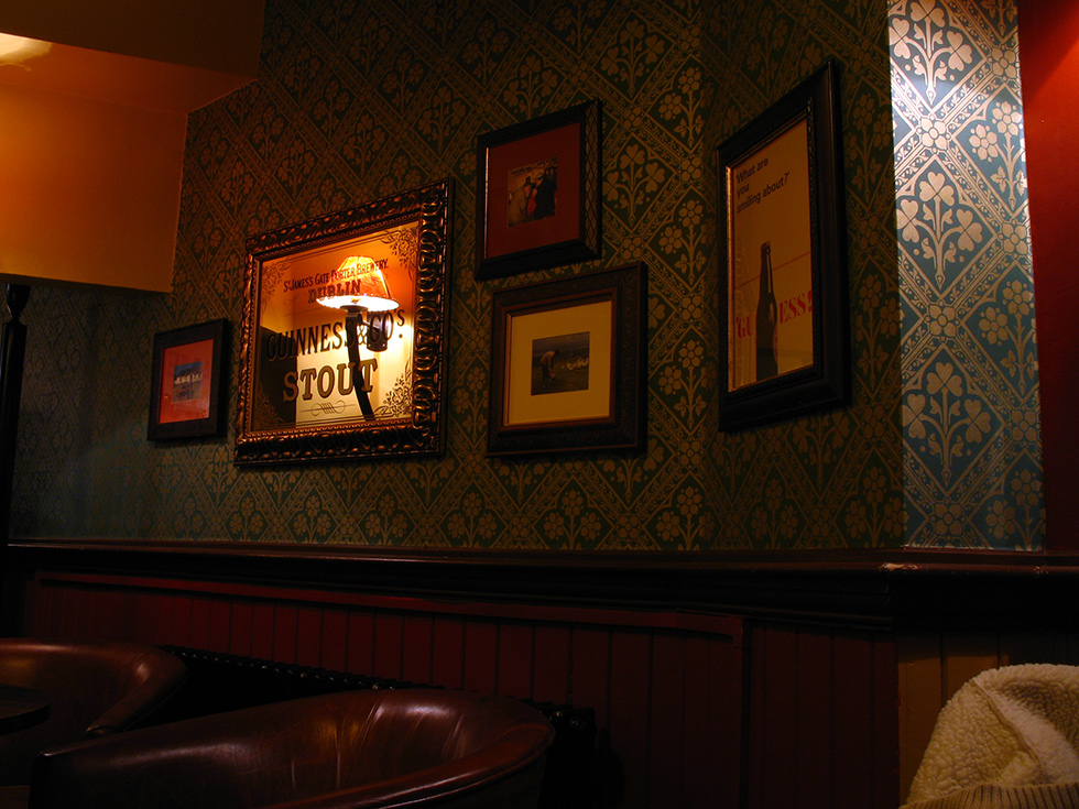 irish pub