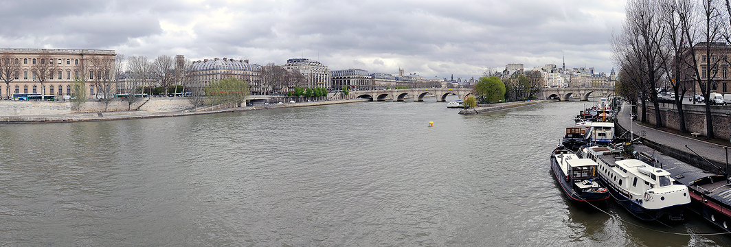 Paris-Rainy-Day-Panorama