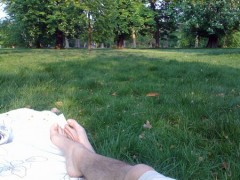 Picnic in Kensington Gardens, Londra.