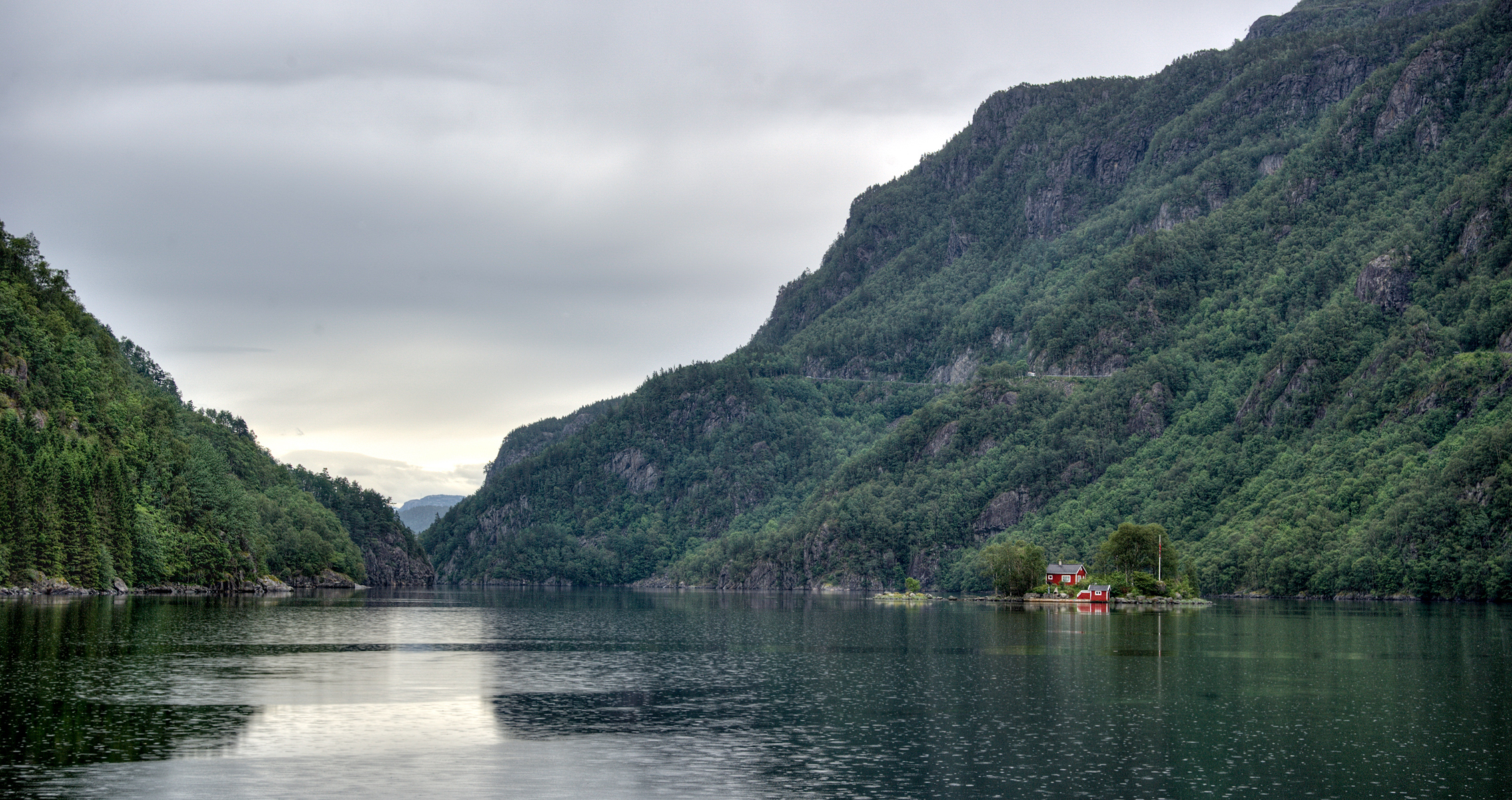 _DSC4883_4_5_tonemapped